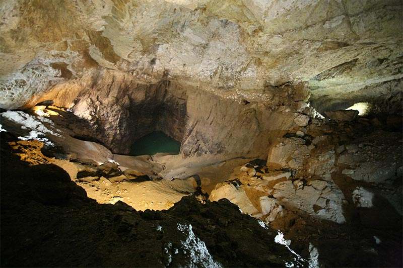 Yeni Afon Mağarası