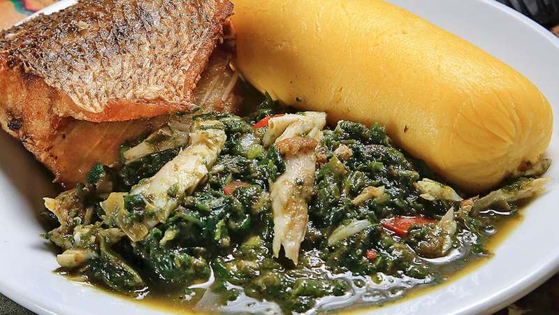 Angola'nın Geleneksel Yemekleri Nelerdir?