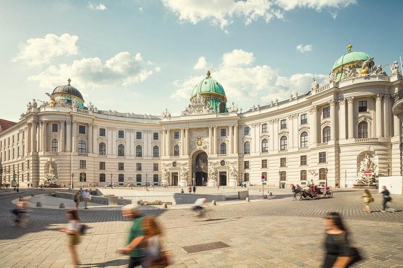 Viyana Hofburg Sarayı Nerededir?