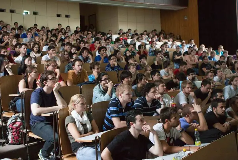 Çek Cumhuriyeti'nde Alınabilecek Eğitim Türleri