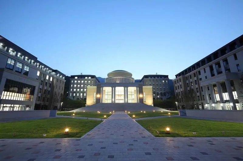 Busan'da Üniversite Eğitimi Nasıldır?