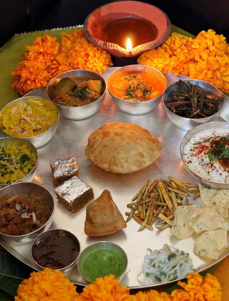 Hint Kültüründeki Kutlama Yemekleri Nelerdir?