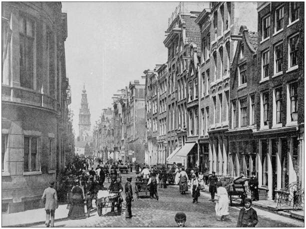 Amsterdam Tarihi Nasıldır?