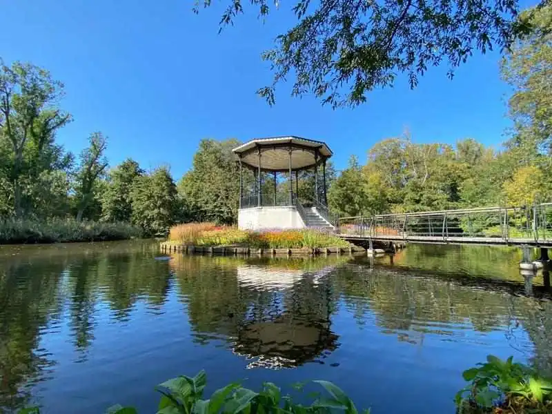 Vondelpark Amsterdam Nerededir?