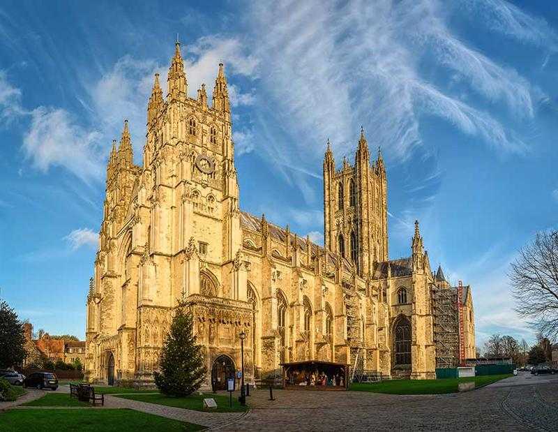 Canterbury Katedrali Nerededir?