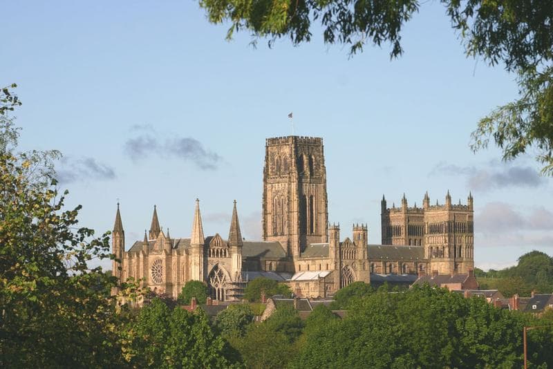Durham Katedrali Nerededir?