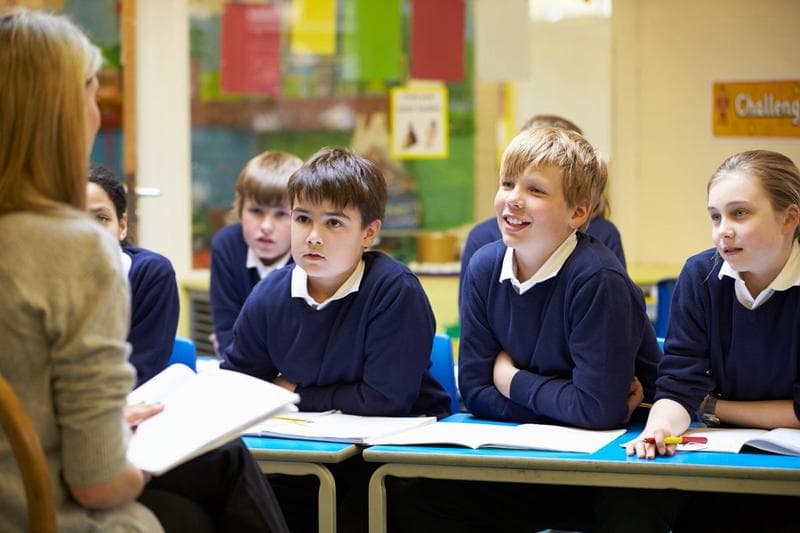 İngiltere İlkokul Eğitim Sistemi Nasıldır?