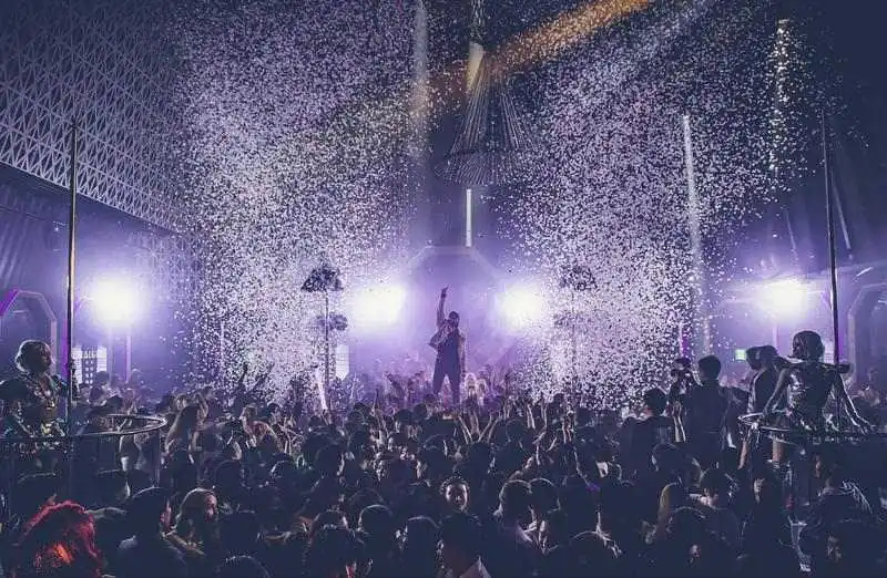 Japonya'da Gece Hayatı Nasıldır?