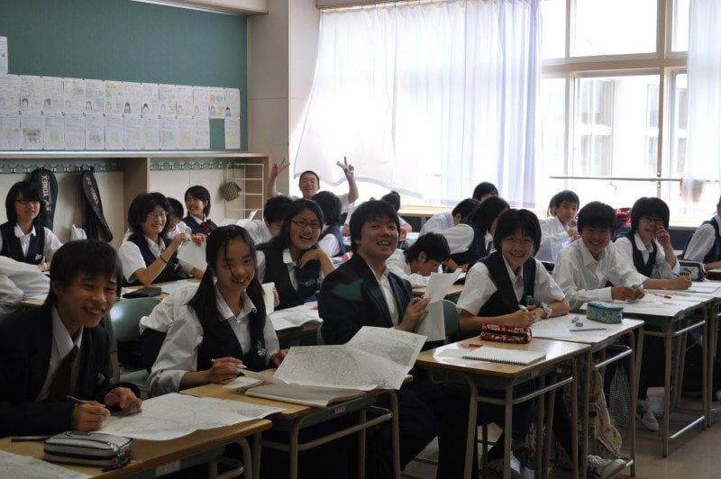 Japonya'da Ortaokul Eğitim Sistemi Nasıldır?