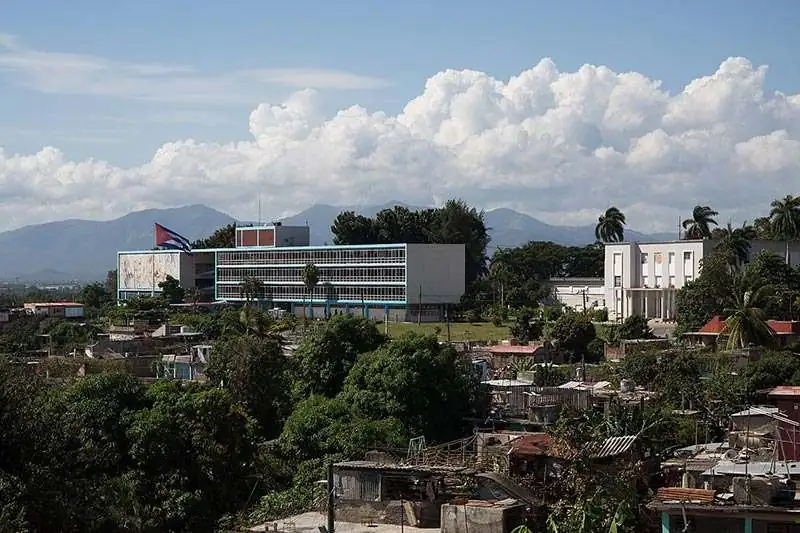 Santiago De Cuba Üniversitesi