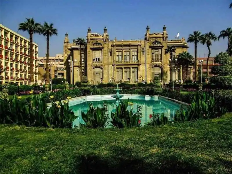 Ayn Şems Üniversitesi Eğitimi Nasıldır?