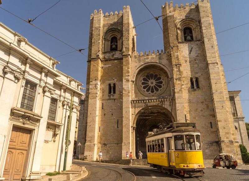Lizbon Katedrali Nerededir?