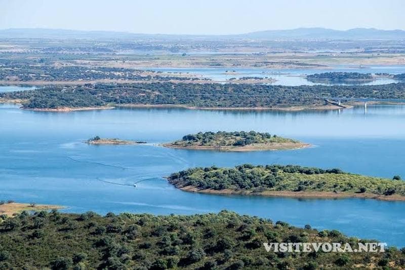 Portekiz'in En Büyük Gölü Nedir?