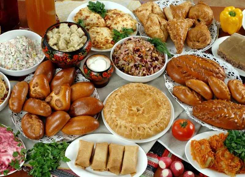 Rusya Kültüründeki Kutlama Yemekleri Nelerdir?